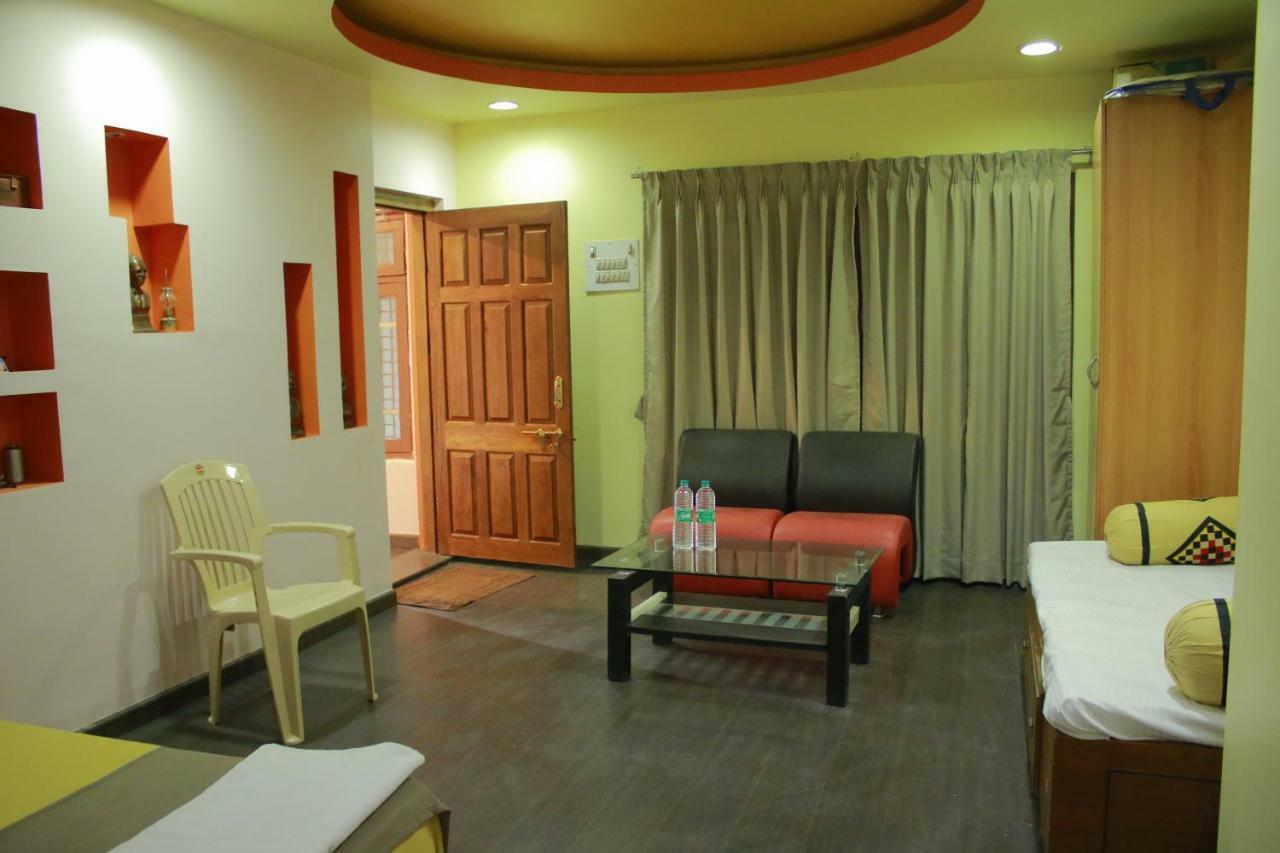 Krishna Villa Badami Eksteriør bilde